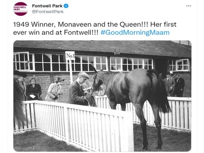 Fontwell Park Racecourse Monaveen and the Queen